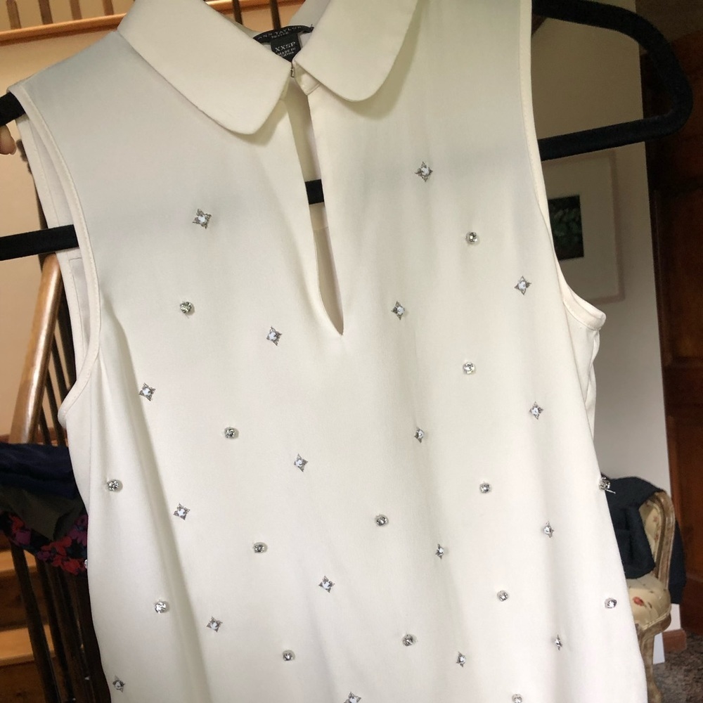 Ann Taylor White Embellished Sleeveless Studded Jewel Adorned Blouse Petite